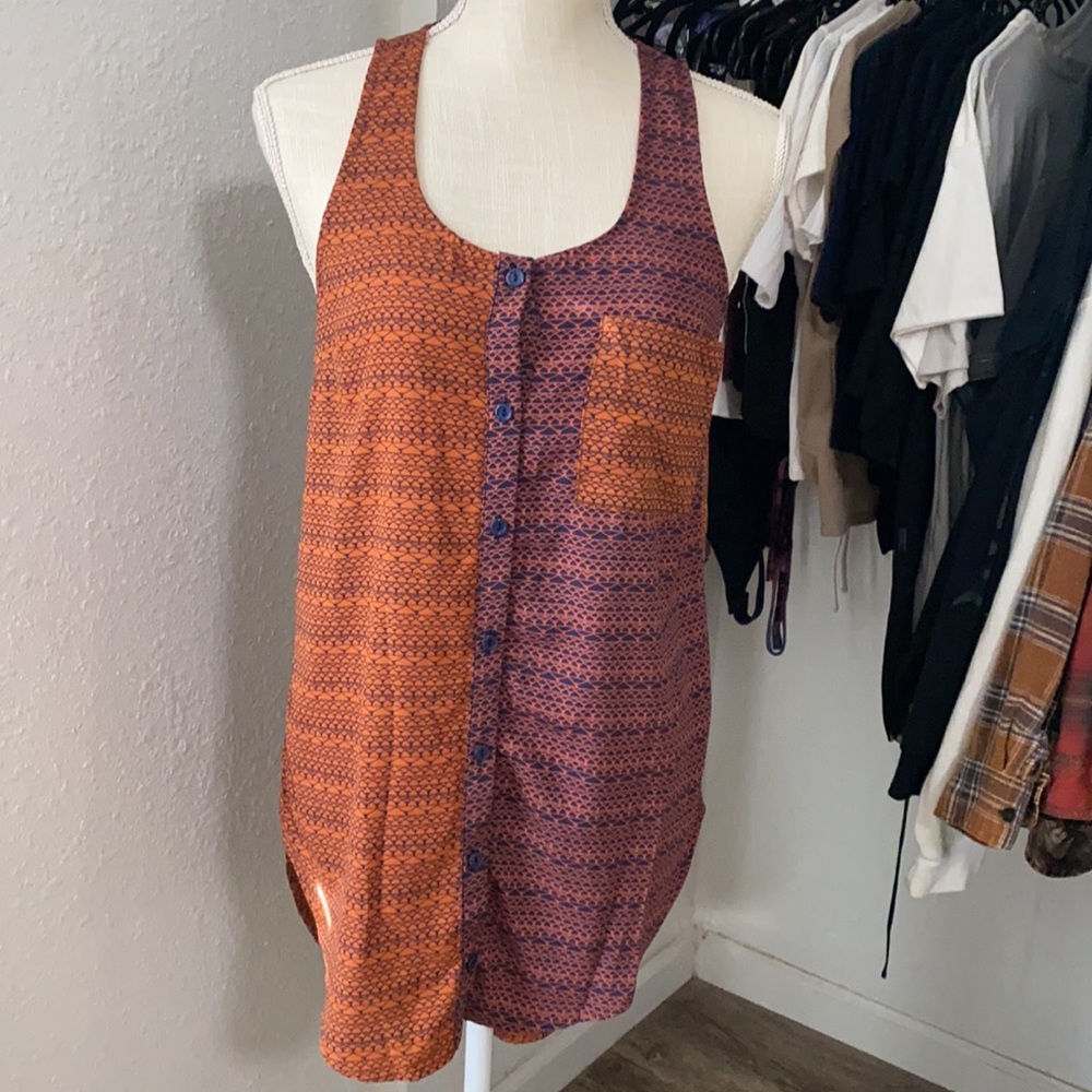 Lush Mix Print High-Low Tank - Picture 3 of 13